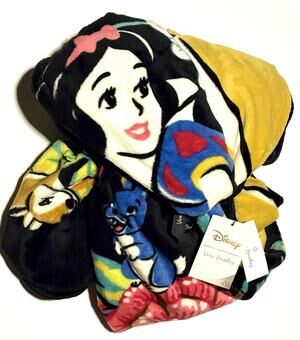 Vera Bradley Snow White Throw Blanket Disney Black Yellow Pink Fleece Soft NWT